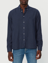 Les Deux - Desert Reg Shirt - basic skjorter - dark navy melange - 2