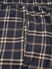 Les Deux - Ludwig Flannel Pyjama Shirt & Pants - pohjoismainen tyyli - dark navy/dark sand - 6