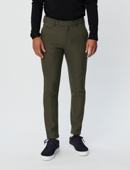 Les Deux - Como Dobby Suit Pants - olive night/thyme green - 2