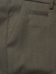 Les Deux - Como Herringbone Suit Pants - dressbukser - olive night/dark brown - 3