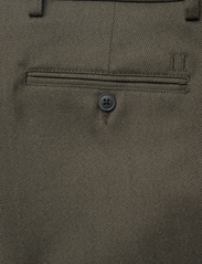 Les Deux - Como Herringbone Suit Pants - dressbukser - olive night/dark brown - 5