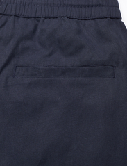 Les Deux - Otto Linen-Tencel Pants - casual trousers - dark navy - 4