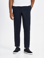 Les Deux - Jared Twill Chino Pants - nordic style - dark navy - 0