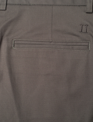 Les Deux - Como Reg Cotton-Linen Shorts - chino lühikesed püksid - raven - 4
