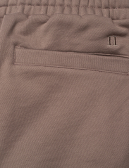 Les Deux - Diego Sweatpants - joggingbyxor - mountain grey/ivory - 6