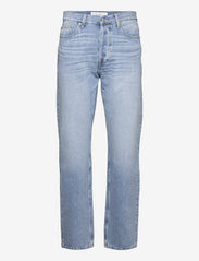 Richard Straight Fit Jeans - MEDIUM LIGHT ANTIQUE BLUE WASH
