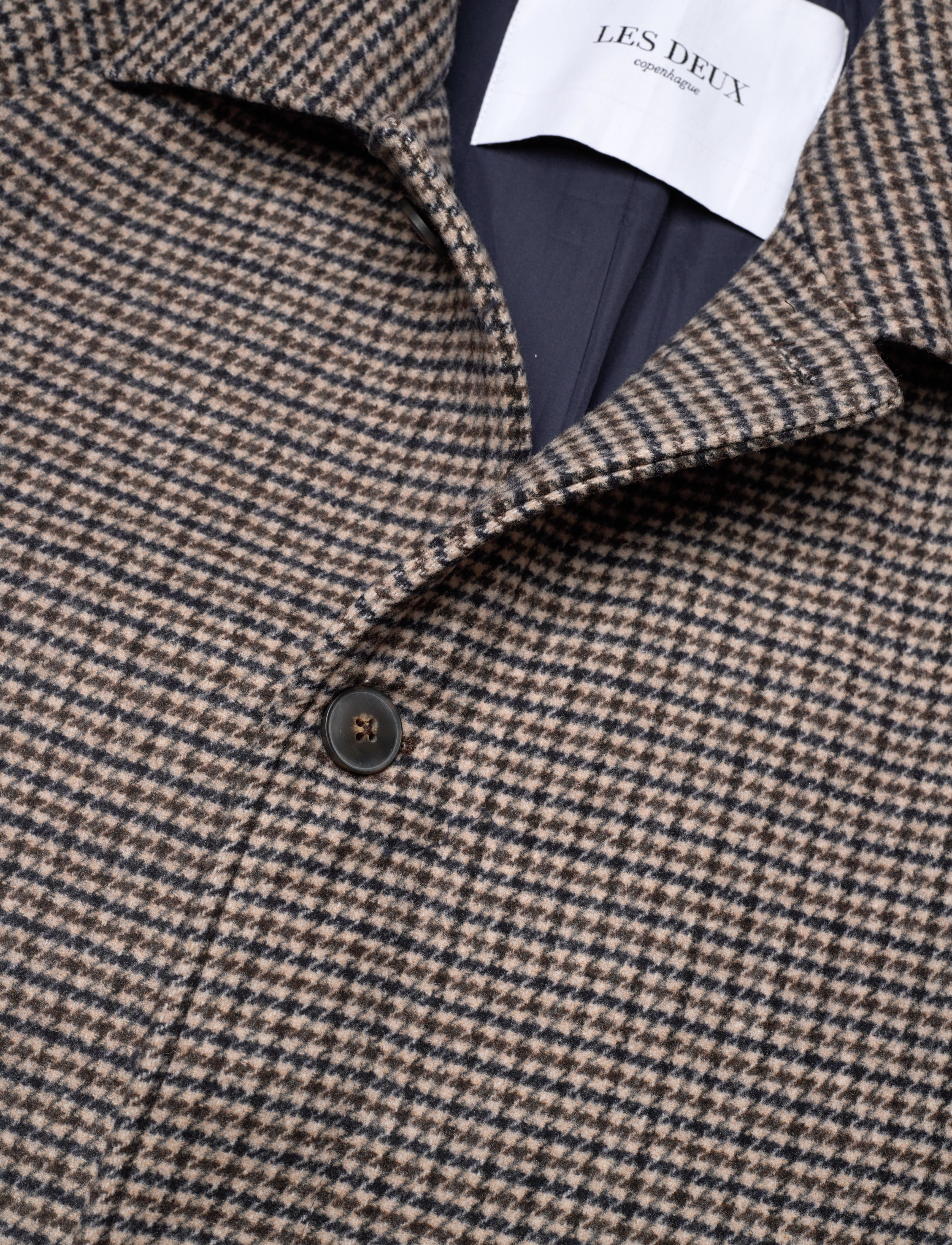 Les Deux - Michael Houndstooth Wool Coat - dark sand/black - 3