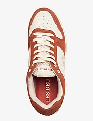 Les Deux - Wright Basketball Sneaker - låga sneakers - white/rust red - 3