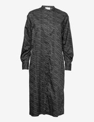 Levete Room - LR-RENATA - shirt dresses - l999c - black combi - 0