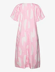 Levete Room - LR-ANNIKA - t-shirt dresses - l430c - powder pink combi - 1