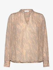 Levete Room - LR-FIA - long-sleeved blouses - apricot ice combi - 0