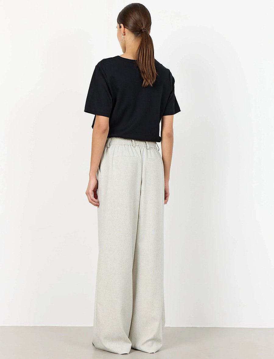 Levete Room - LR-PALOMA - t-shirts - 9999 black - 3