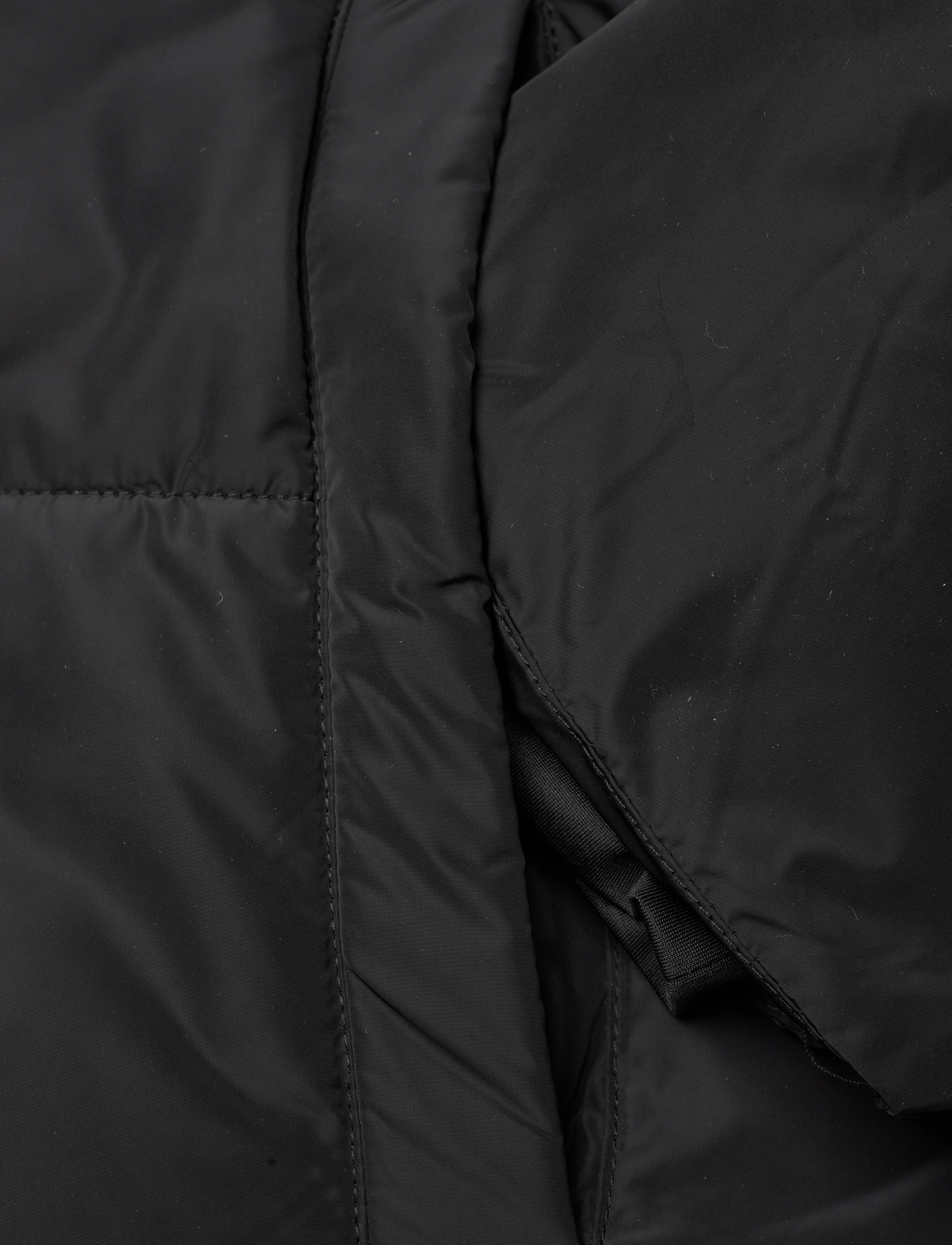 Levete Room - LR-GIBELLA - l999 - black - 3