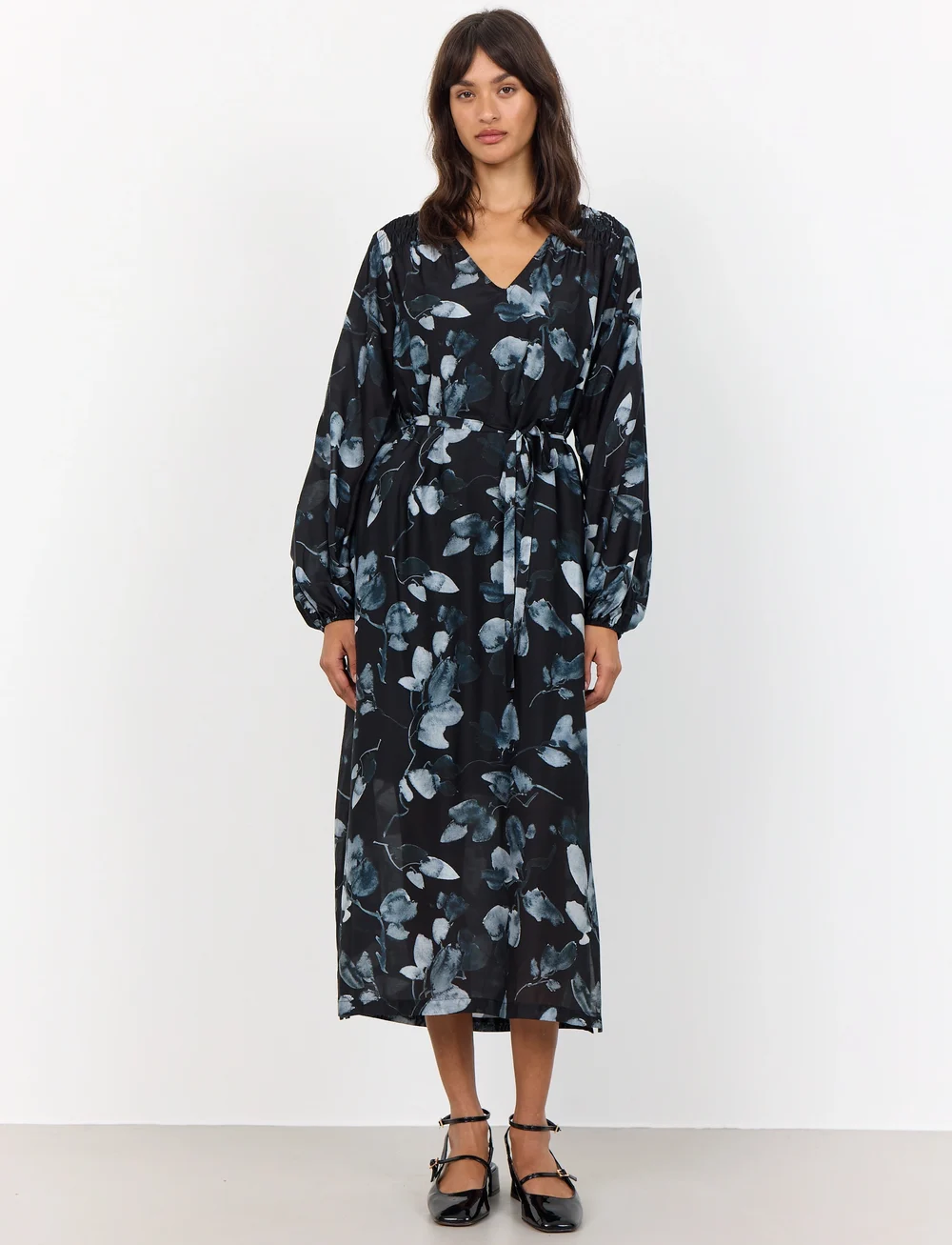 Levete Room - LR-JONNICA - midi kjoler - black combi - 0