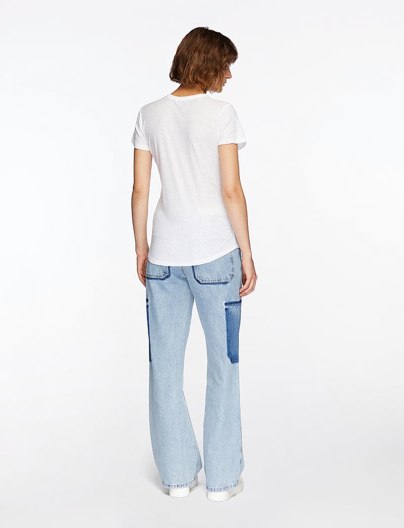 Levete Room - LR-ANY - t-shirts - white - 4