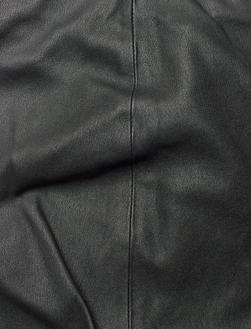 Levete Room - LR-GLORIA - lederhosen - black - 3