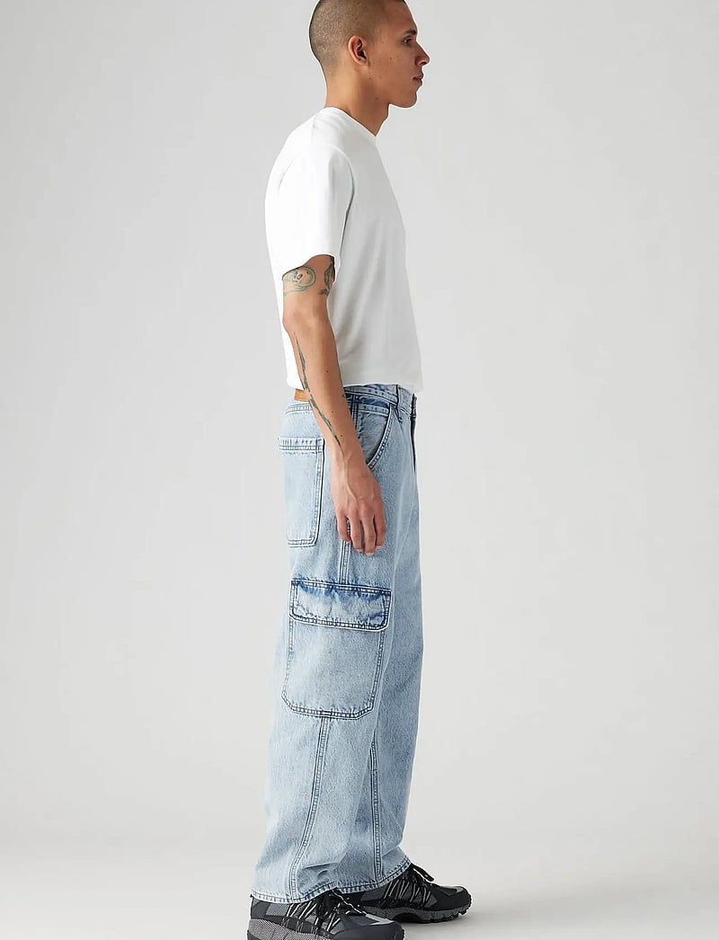 Levi's® - 568 LOOSE STRT CARGO MY POCKET - cargohose - light indigo - worn in - 3