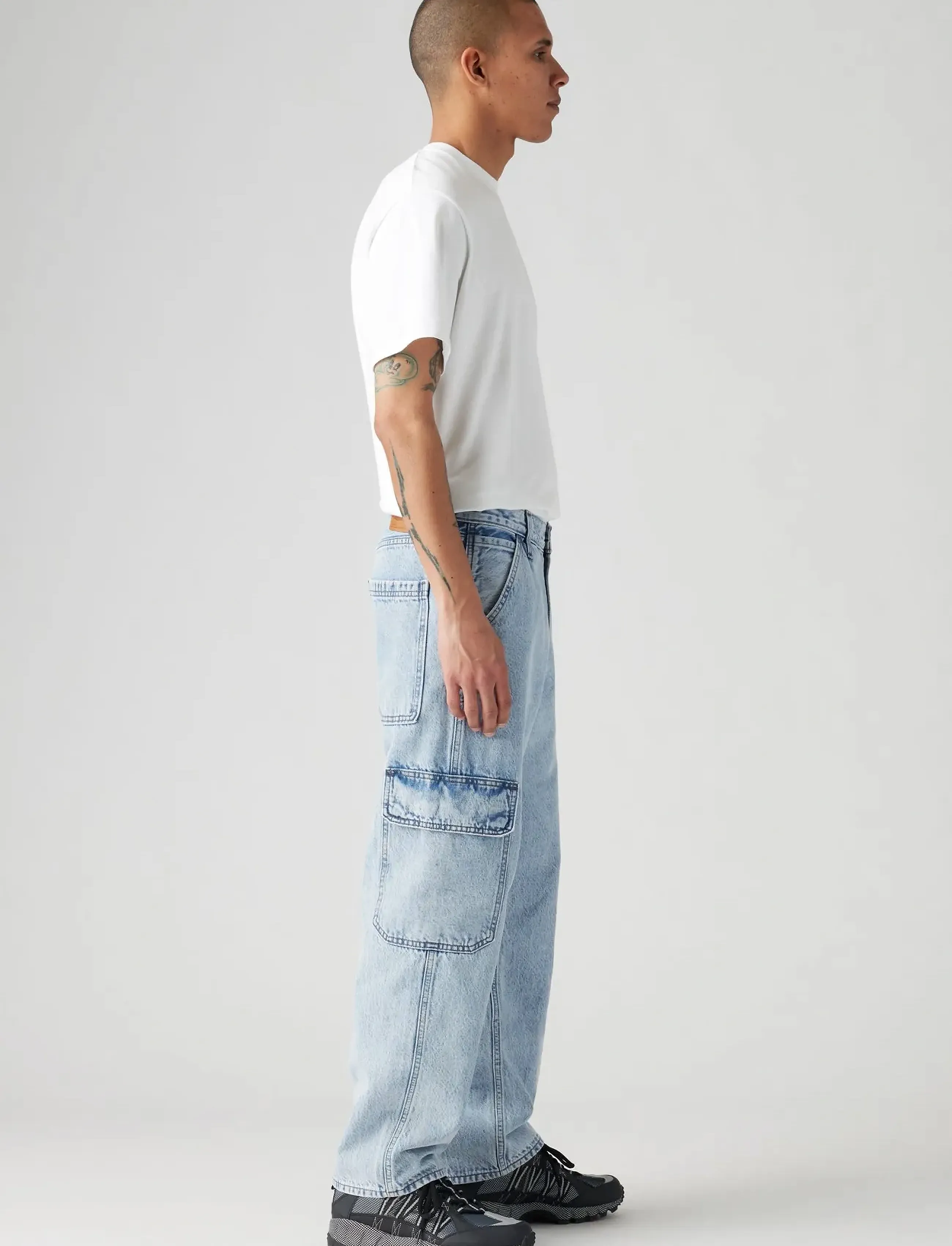 Levi's® - 568 LOOSE STRT CARGO MY POCKET - cargo pants - light indigo - worn in - 3