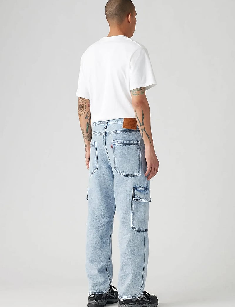 Levi's® - 568 LOOSE STRT CARGO MY POCKET - cargohose - light indigo - worn in - 4