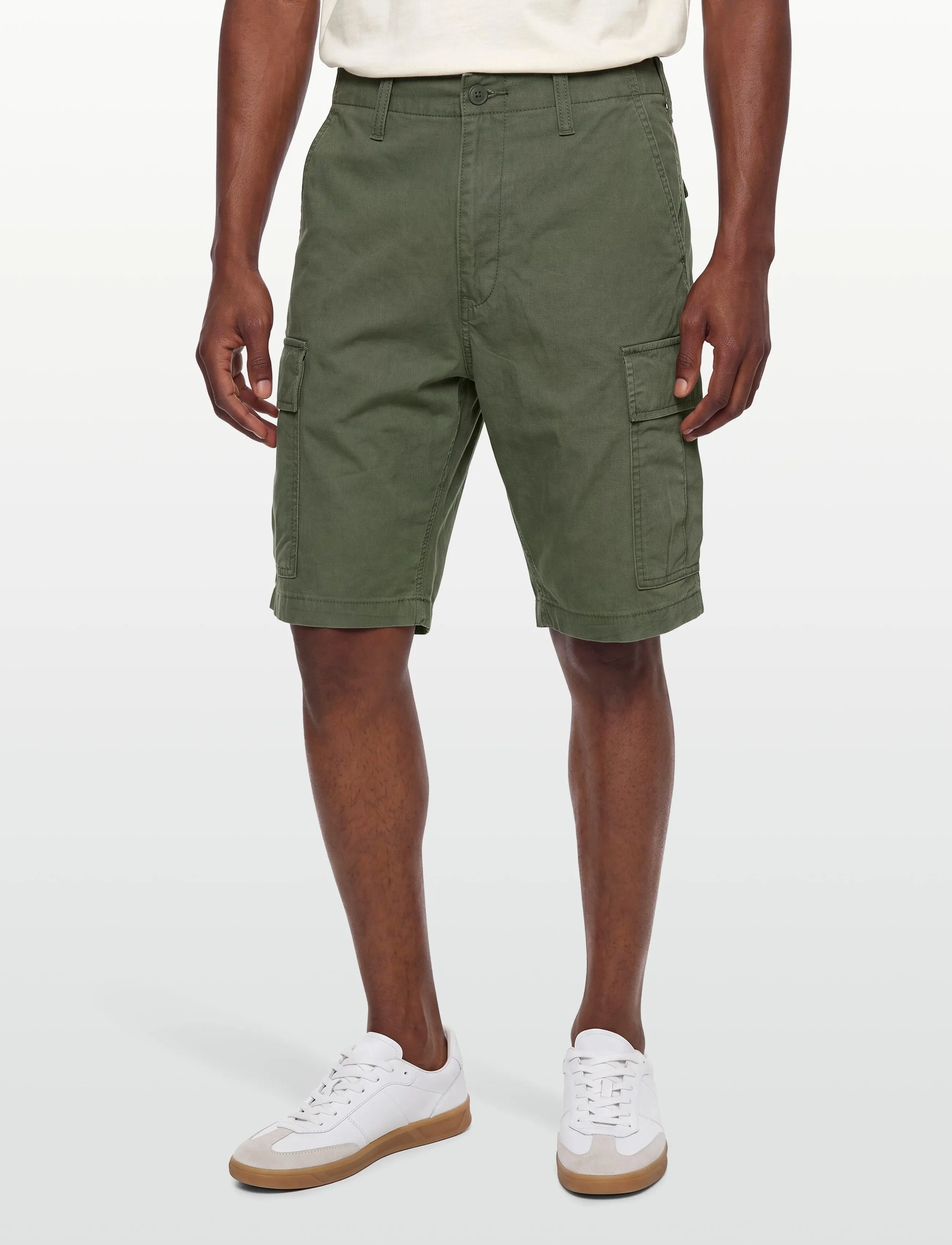 Levi's® - CARRIER CARGO SHRT2 OLIVE NIGH - cargo shorts - greens - 3
