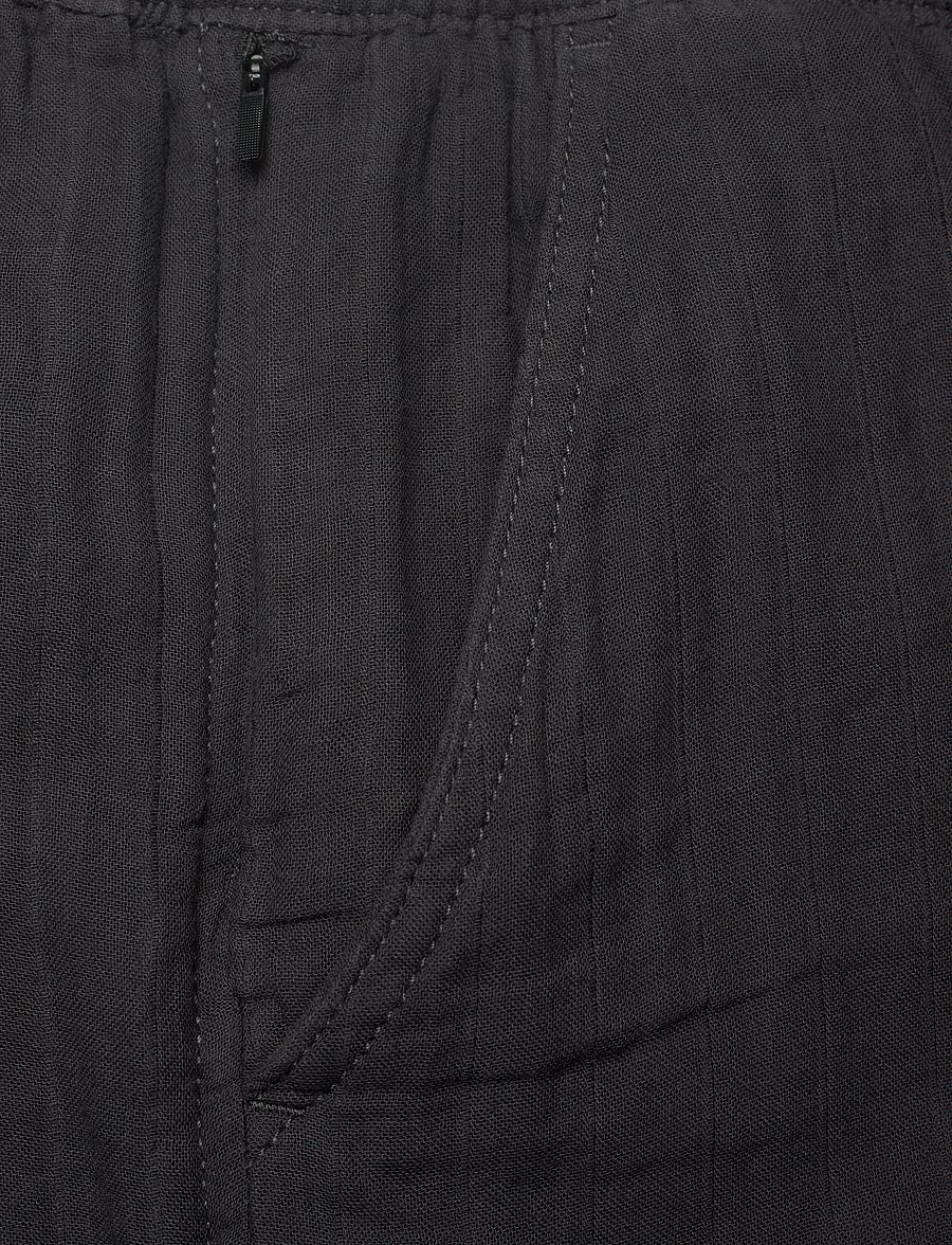 Levi's® - XX CHINO BAY SHORT II BLACKS - blacks - 5