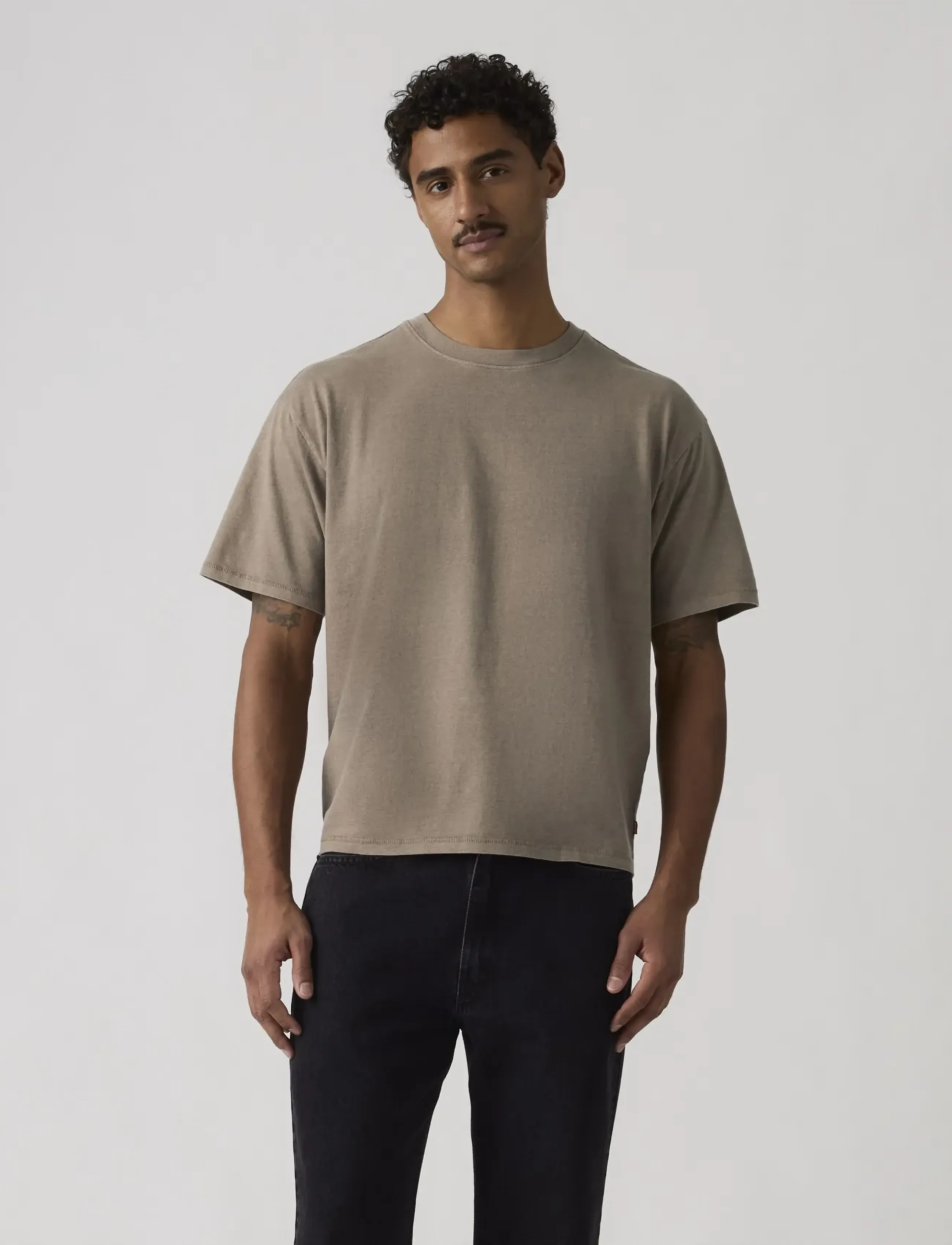 Levi's® - BOXY SS TEE POSTGRUNGE FUNGI G - kortærmede t-shirts - browns - 5