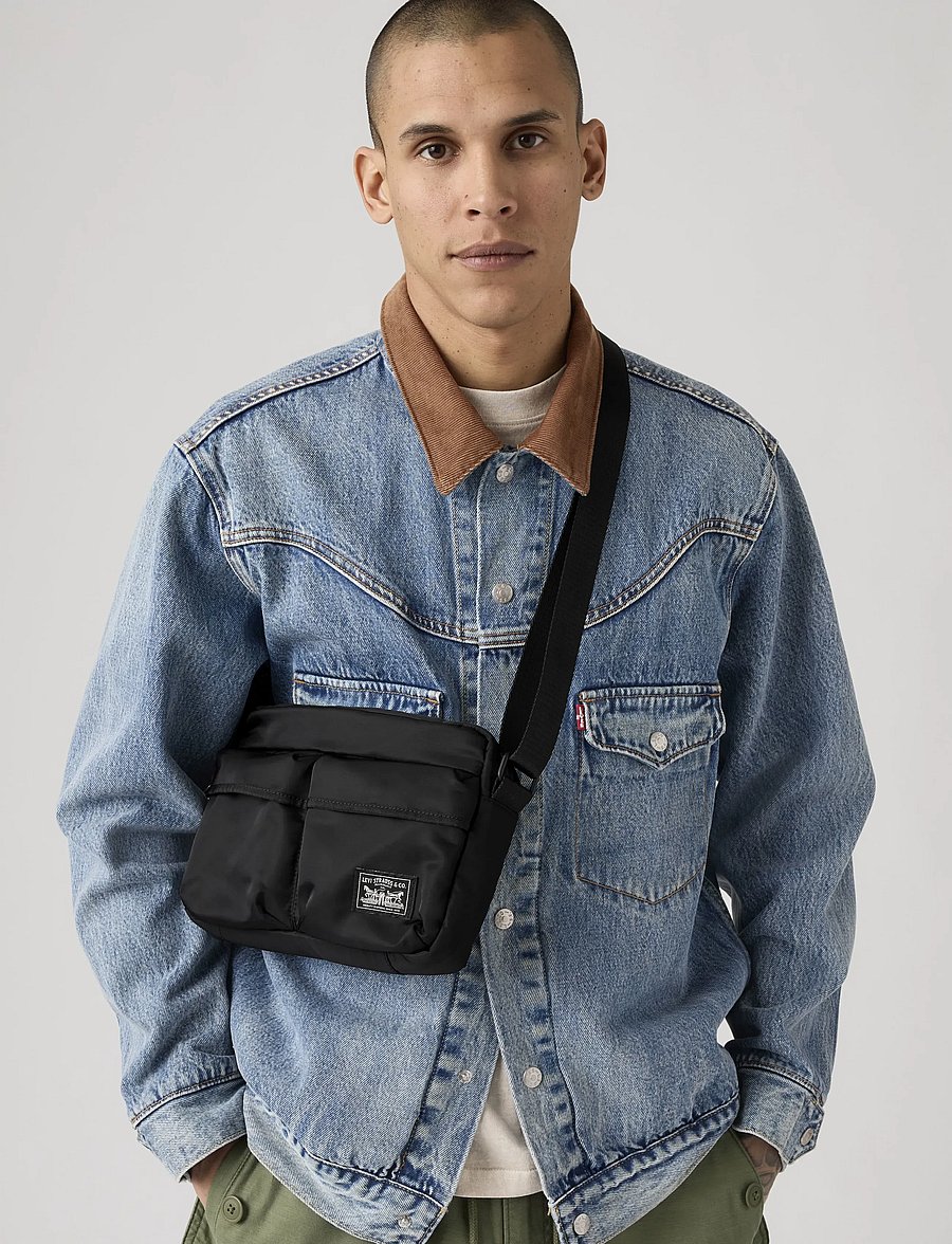 Levi's® - MISSION BAY CROSSBODY CAVIAR - shop efter stil - blacks - 4