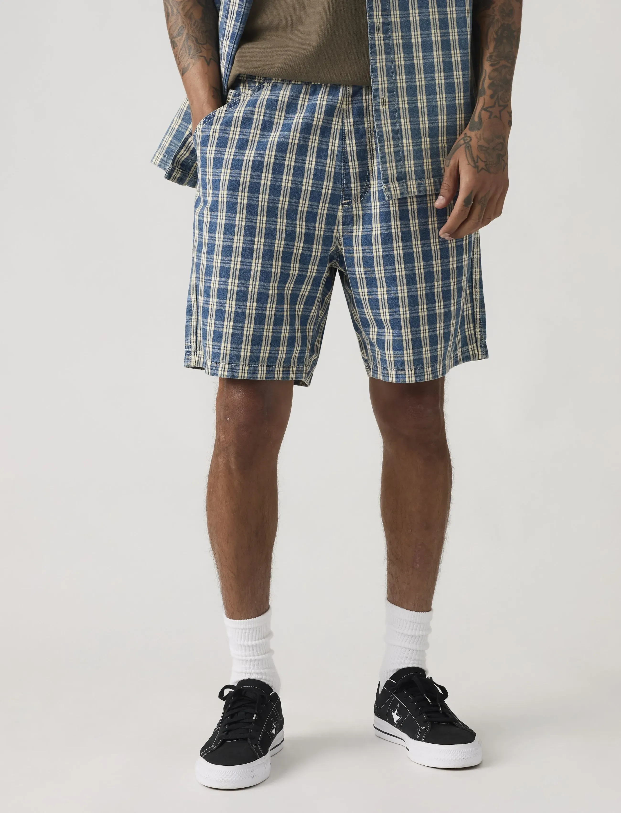 Levi's® - PULLON WORK SHORT SUMMER CHECK - casual shorts - med indigo - flat finish - 5