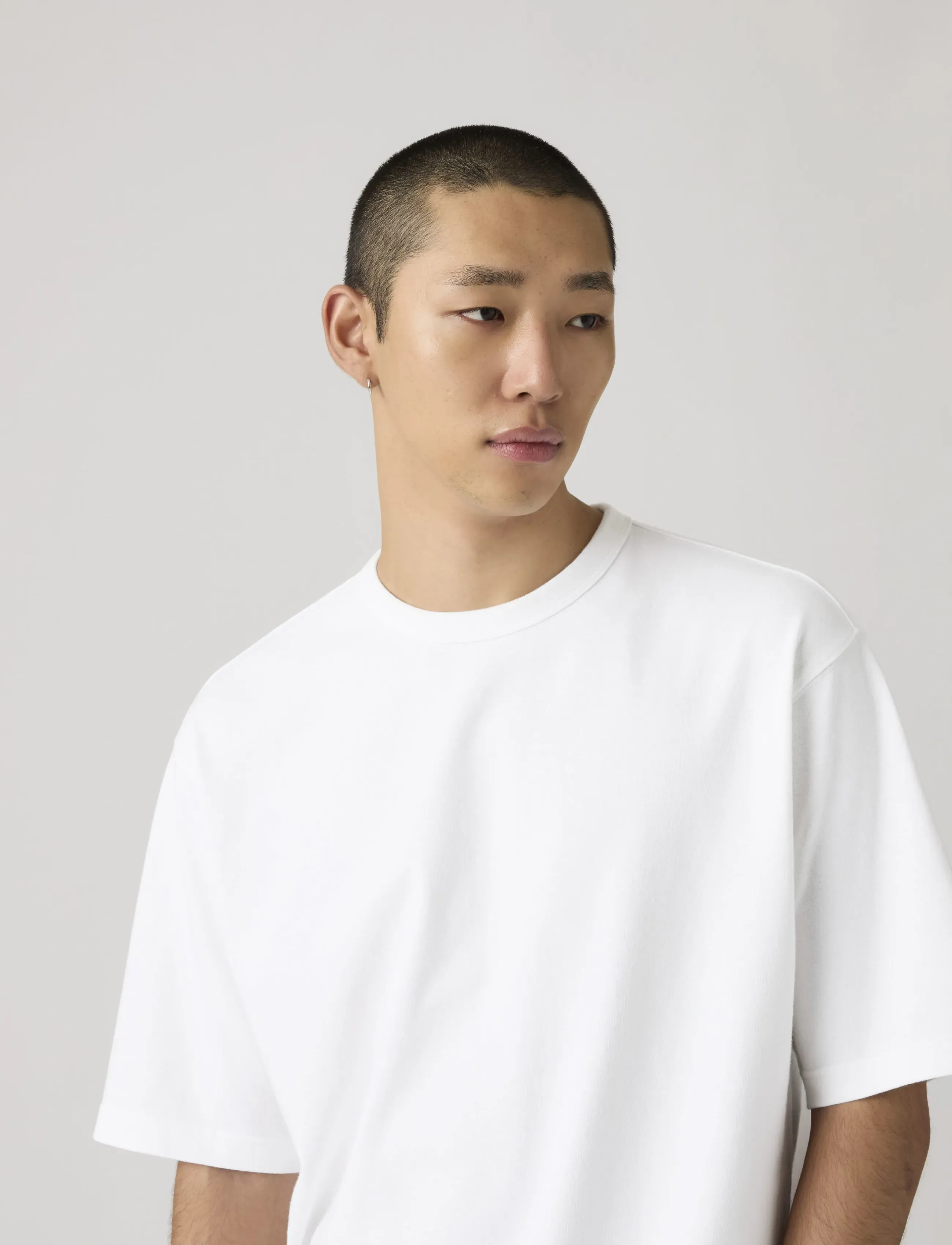 Levi's® - HEAVYWEIGHT LOOSE TEE BRIGHT W - kurzärmelig - whites - 4