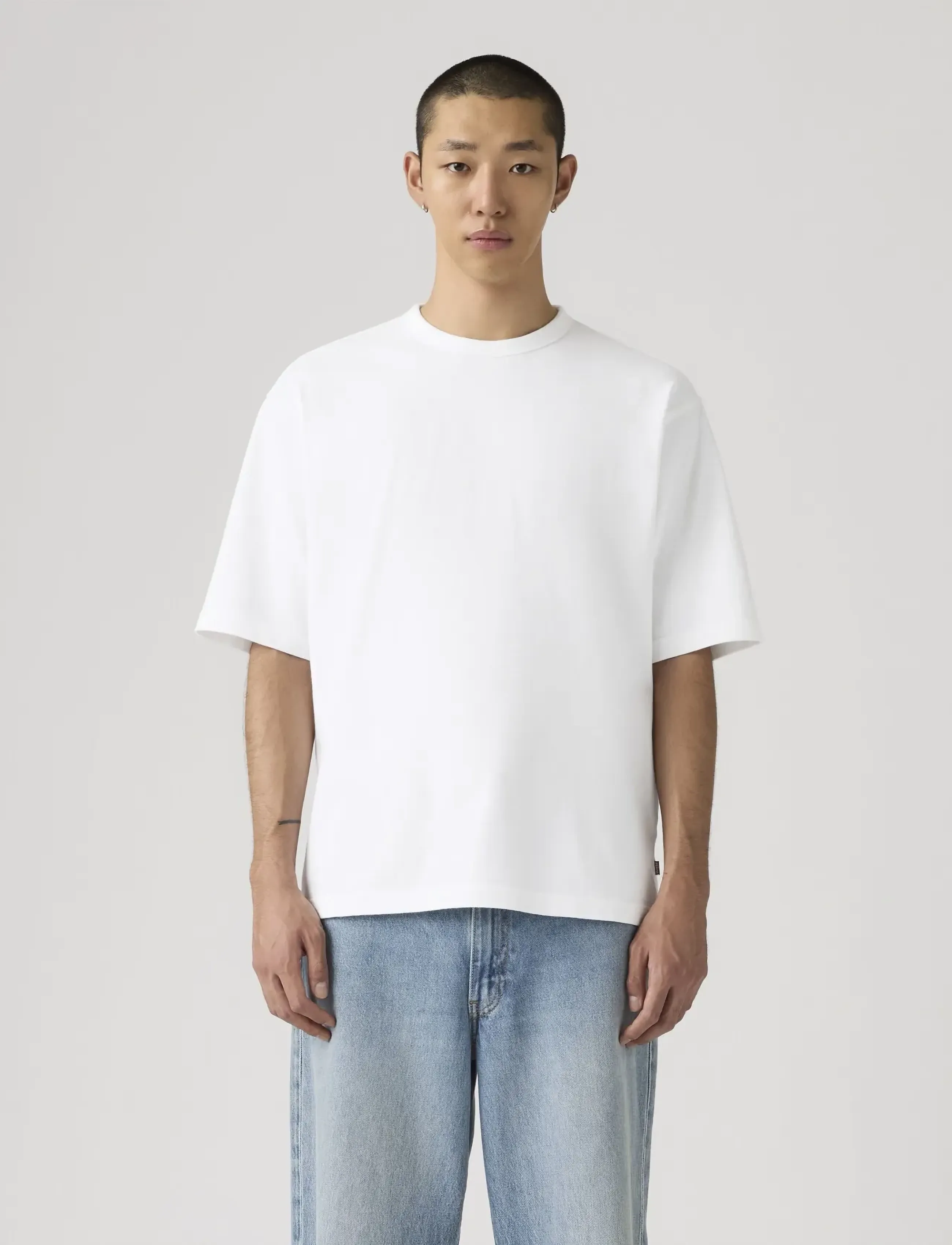 Levi's® - HEAVYWEIGHT LOOSE TEE BRIGHT W - kurzärmelig - whites - 5