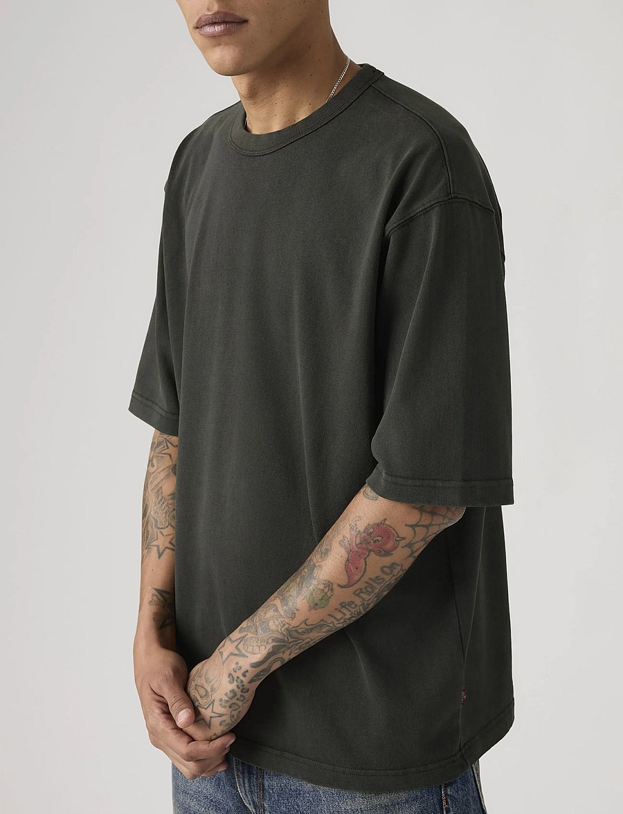 Levi's® - HEAVYWEIGHT LOOSE TEE GARMENT - lyhythihaiset - blacks - 4