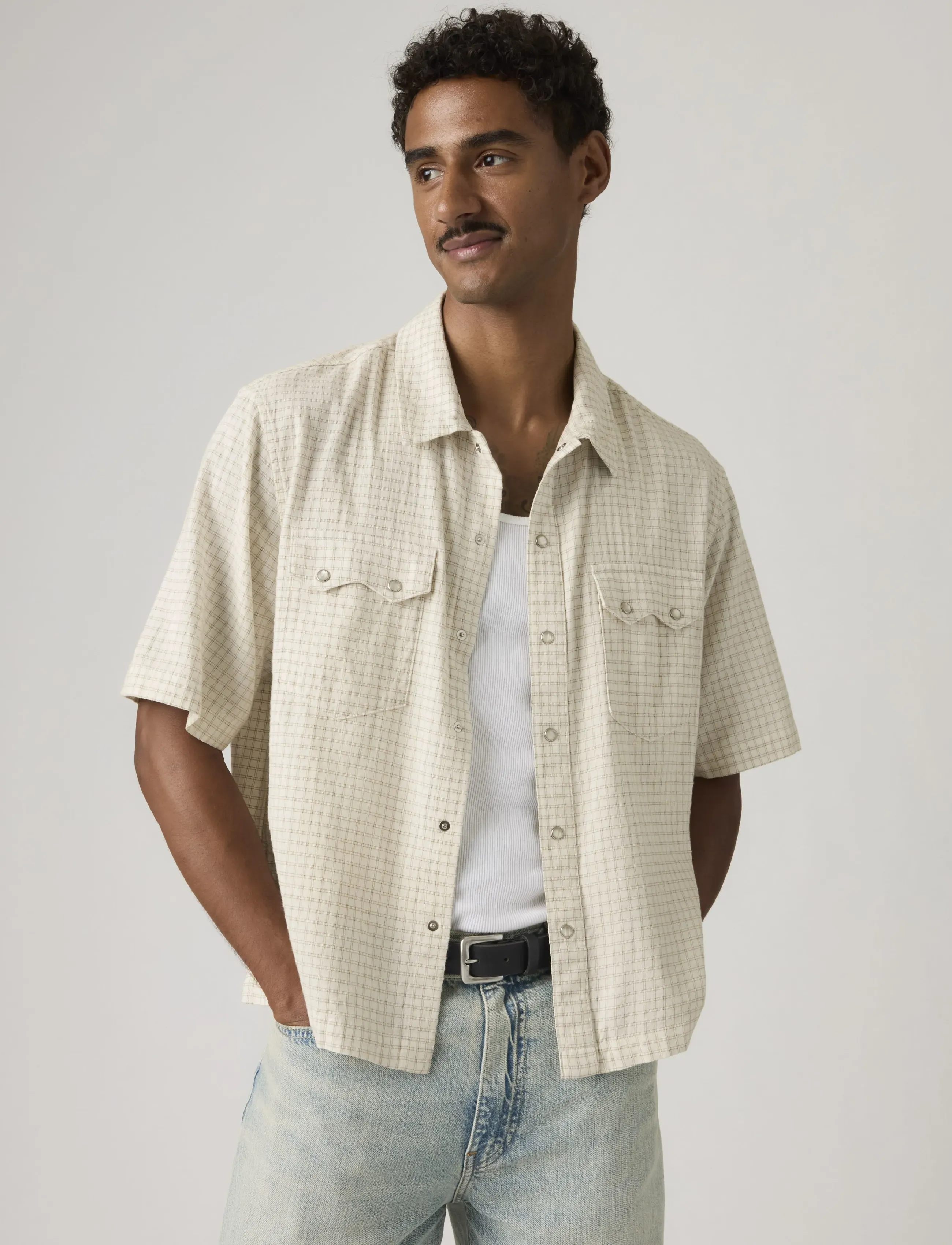 Levi's Ss Boxy Western Criss Cross, M, Cream, Skjorter > Kortærmede Shirts, Herre