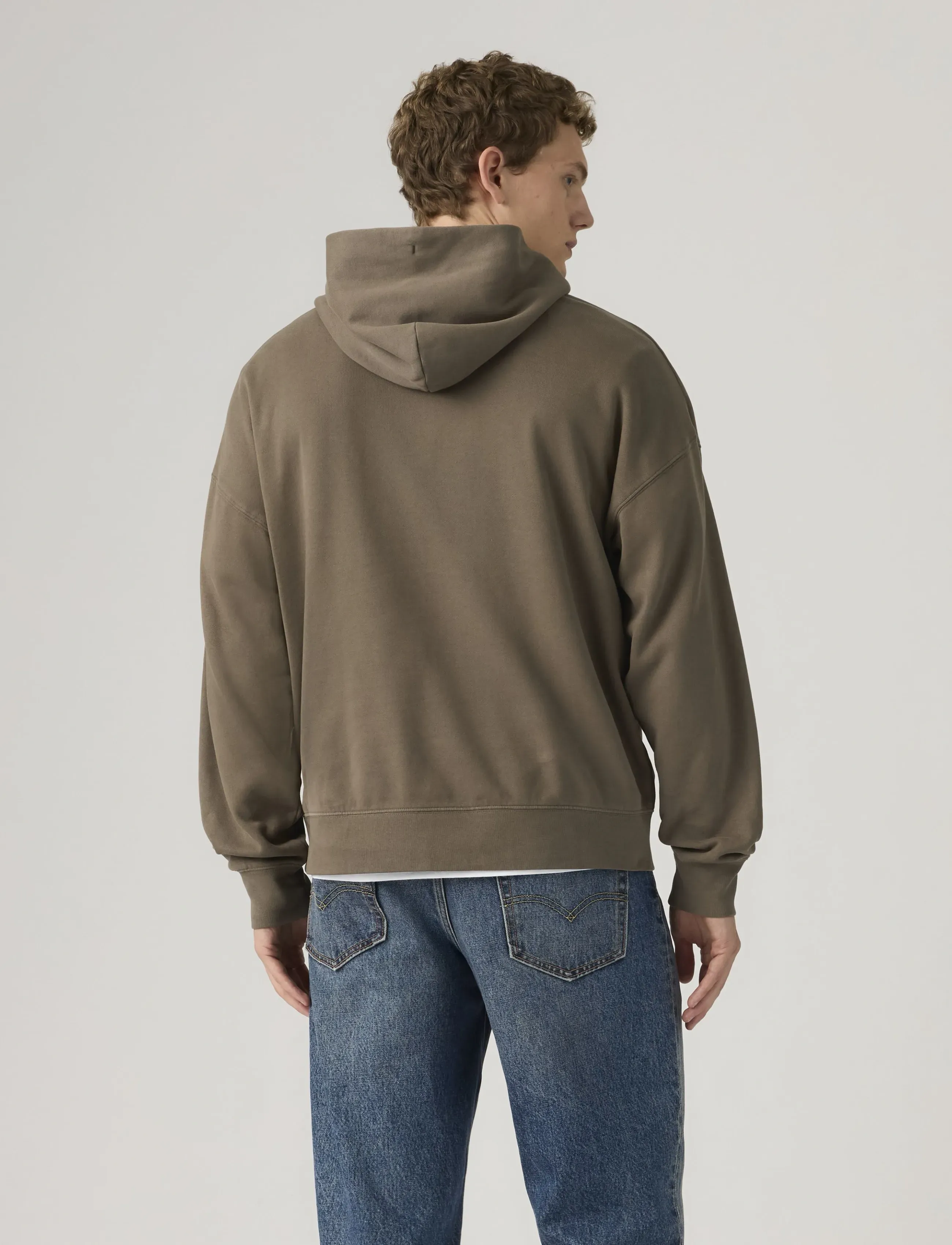 Levi's® - SOFT CROPPED HOODIE GARMENT DY - browns - 3