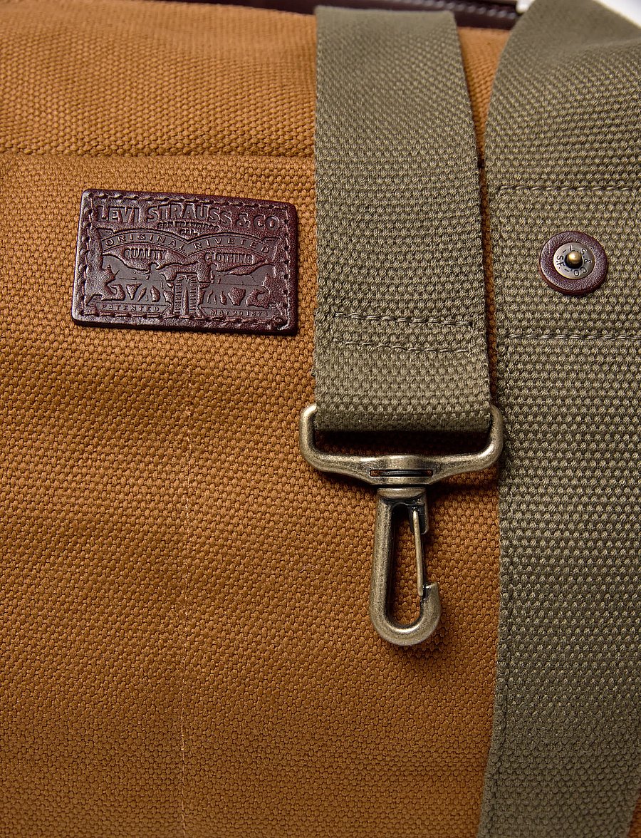 Levi's® - MENS HERITAGE DUFFLE BRONZE BR - duffel bags - neutrals - 5