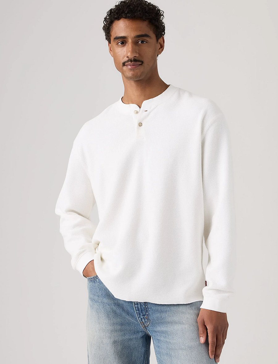 Levi's® - LS RLX BUTTON HENLEY BRIGHT WH - langærmede t-shirts - whites - 0