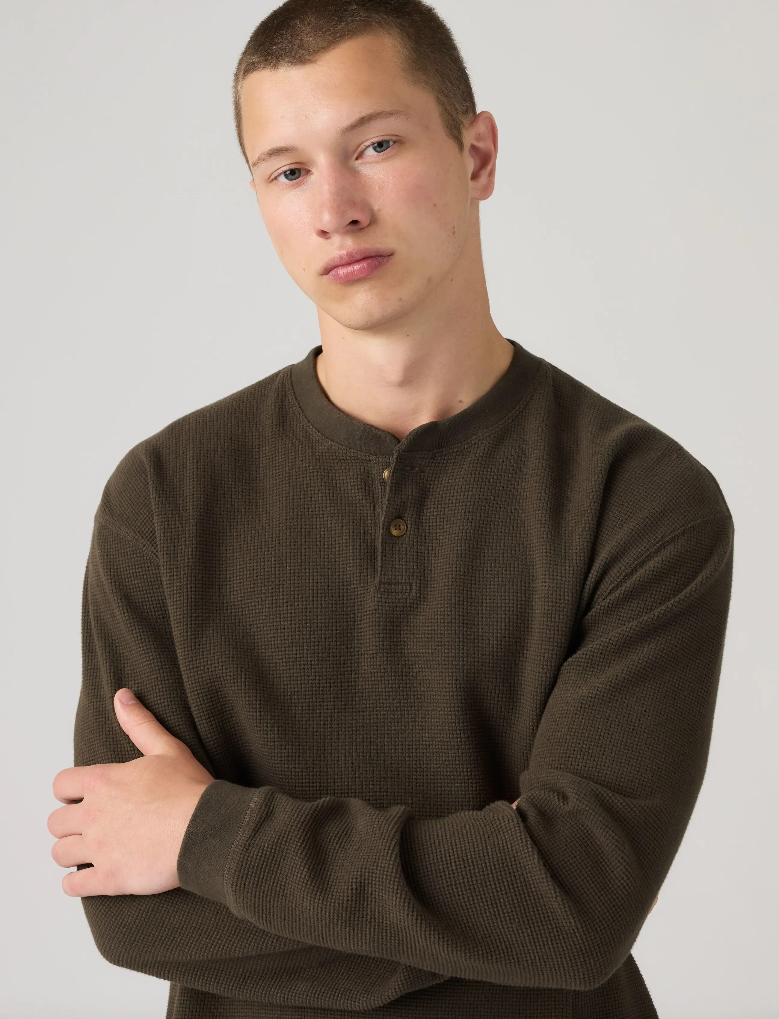 Levi's® - LS RLX BUTTON HENLEY COFFEE - pikkade varrukatega t-särgid - browns - 5