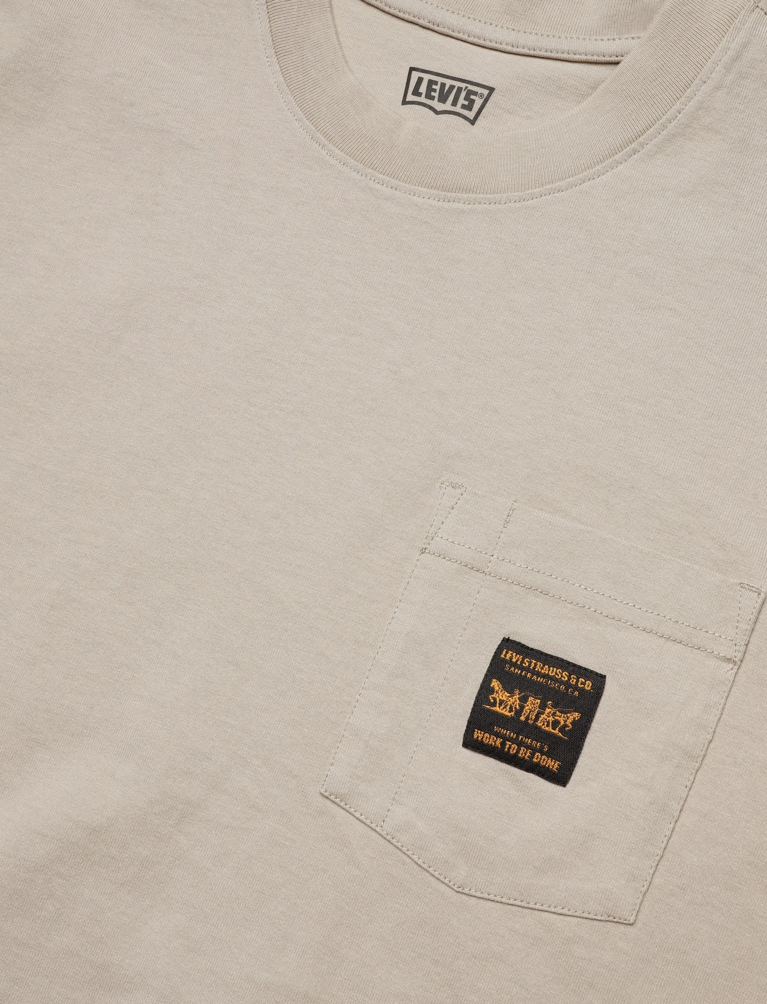 Levi's® - SS WORKWEAR PKT TEE TRENCH COA - kurzärmelige t-shirts - neutrals - 2