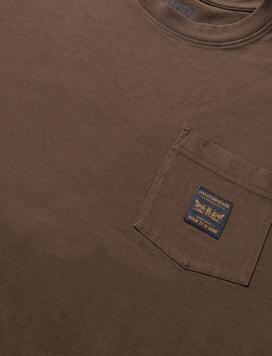 Levi's® - SS WORKWEAR PKT TEE DESERT PAL - kurzärmelige t-shirts - neutrals - 2