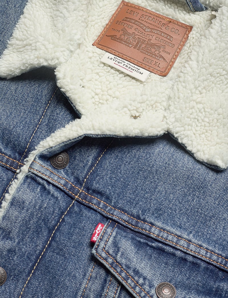 Levi's® - TYPE 3 SHERPA TRUCKER FABLE SH - lined denim jackets - med indigo - worn in - 5
