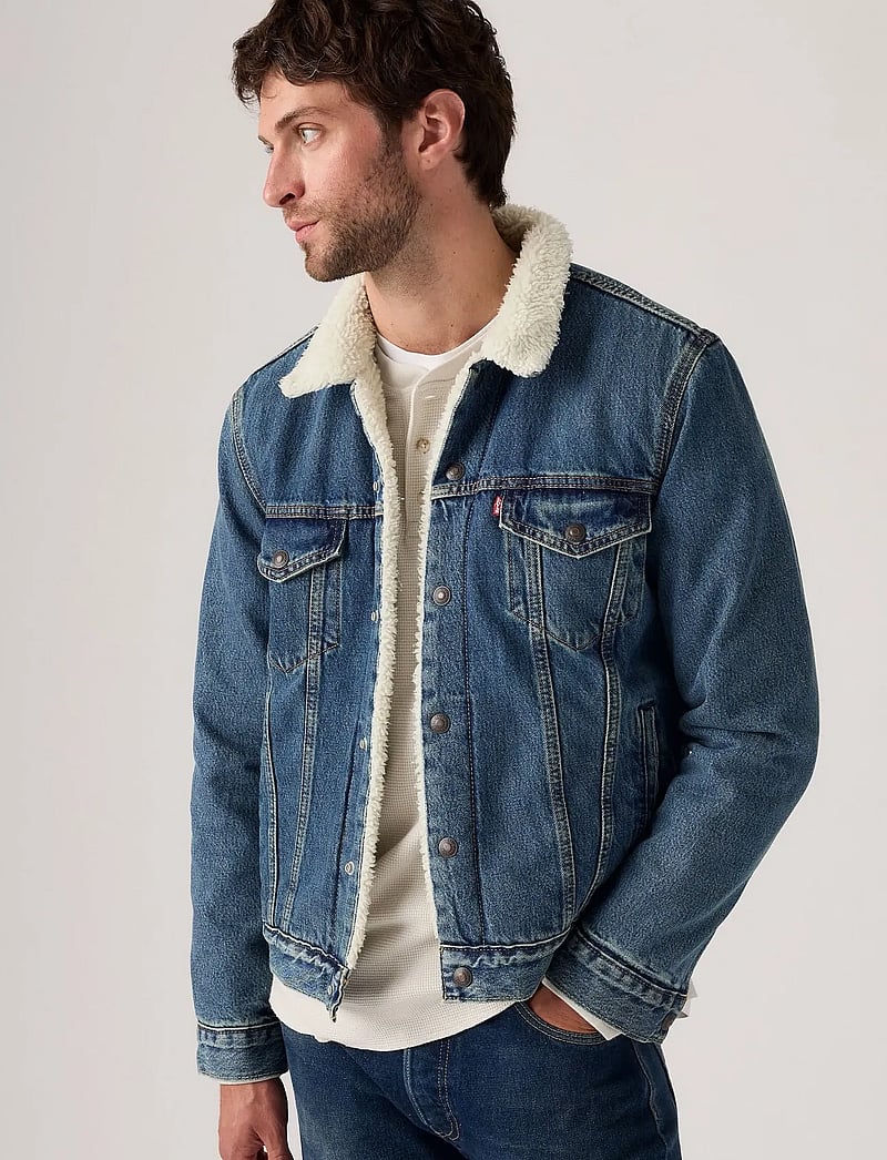 Levi's® - TYPE 3 SHERPA TRUCKER IN THE M - gefütterte denimjacken - med indigo - worn in - 0