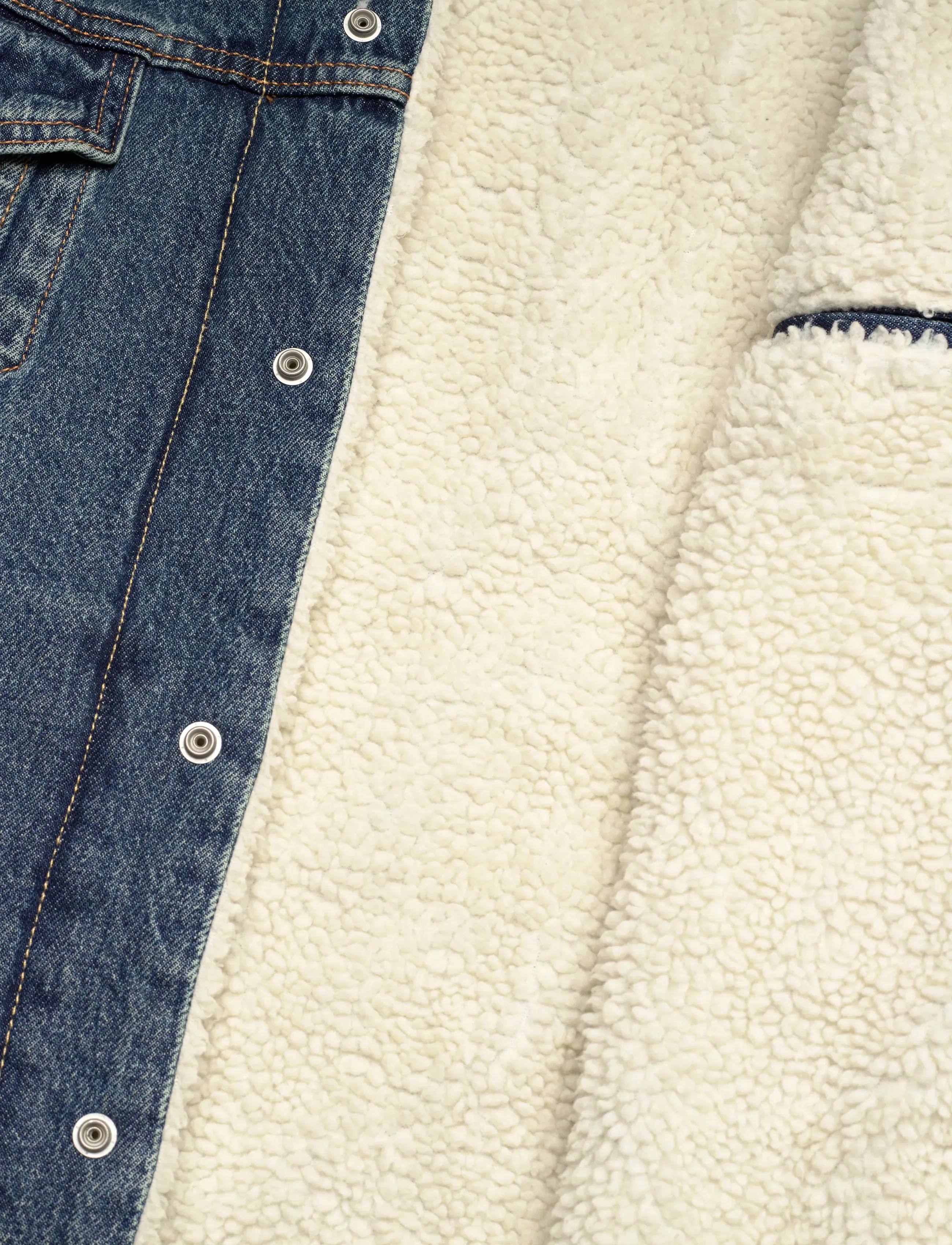 Levi's® - TYPE 3 SHERPA TRUCKER IN THE M - voodriga teksajakid - med indigo - worn in - 5