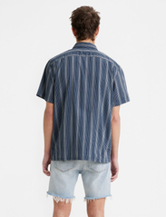 LEVI´S Men - S/S CLASSIC CAMPER GEORGIE DRE - short-sleeved shirts - blues - 3