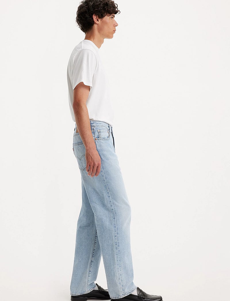 Levi's® - 568 LOOSE STRAIGHT VARSITY ACA - loose jeans - light indigo - worn in - 5