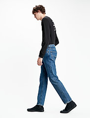 LEVI´S Men - 502 TAPER STONEWASH STRETCH T2 - tapered jeans - med indigo - flat finish - 5
