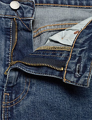 LEVI´S Men - 502 TAPER STONEWASH STRETCH T2 - tapered jeans - med indigo - flat finish - 7