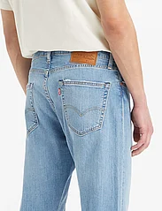 LEVI´S Men - 502 TAPER BACK ON MY FEET - tapered jeans - med indigo - worn in - 6