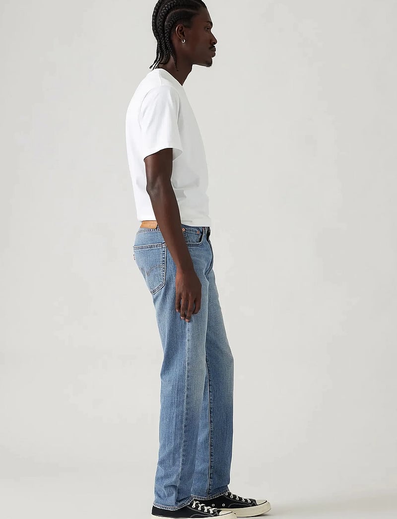 Levi's® - 502 TAPER THE NEW BLUE LTWT - tapered jeans - med indigo - worn in - 3