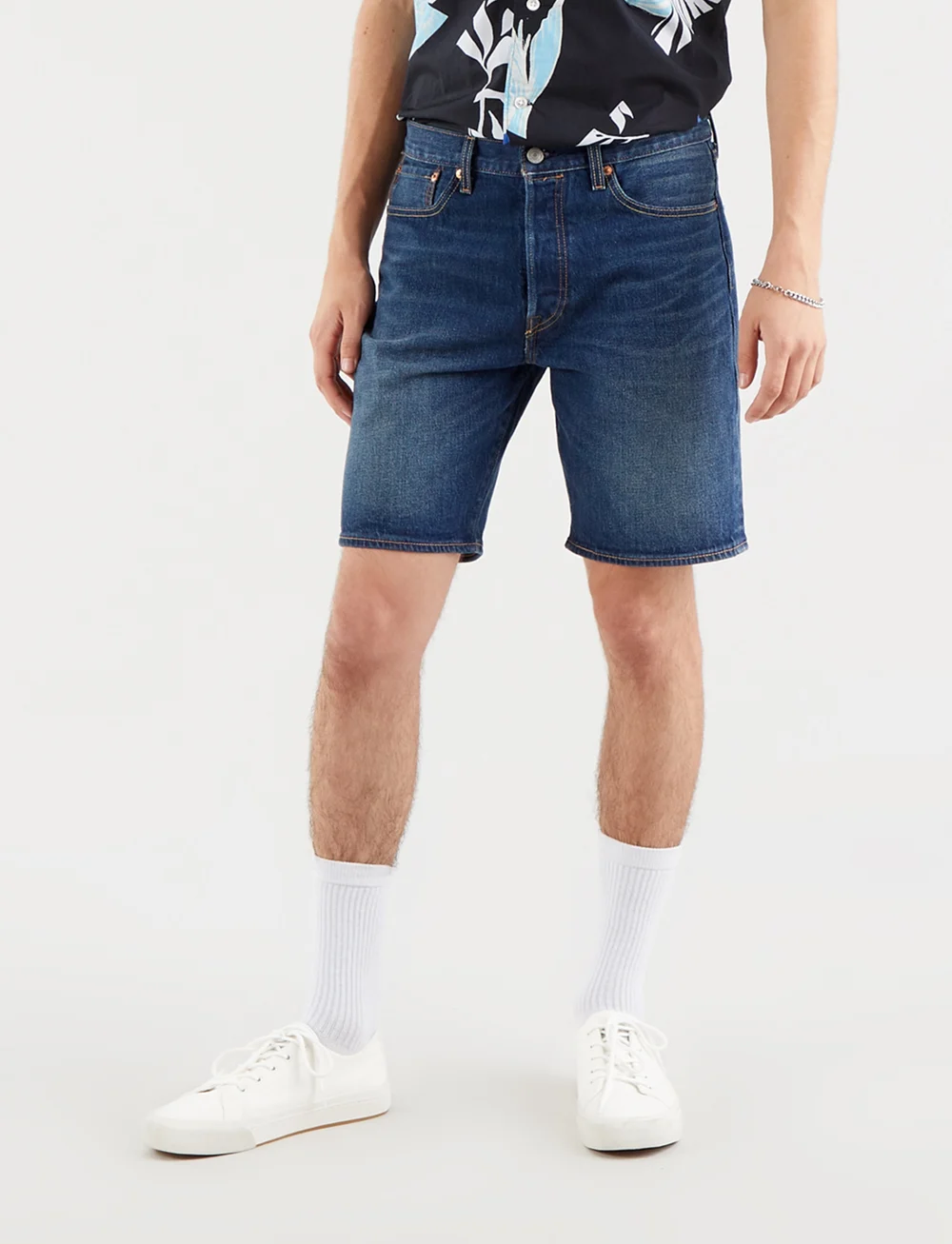 Levi's® - 501 HEMMED SHORT FIRE GOIN SHO - jeans shorts - med indigo - flat finish - 0