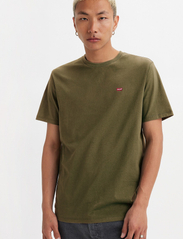 LEVI´S Men - SS ORIGINAL HM TEE OLIVE NIGHT - kortärmade t-shirts - greens - 0