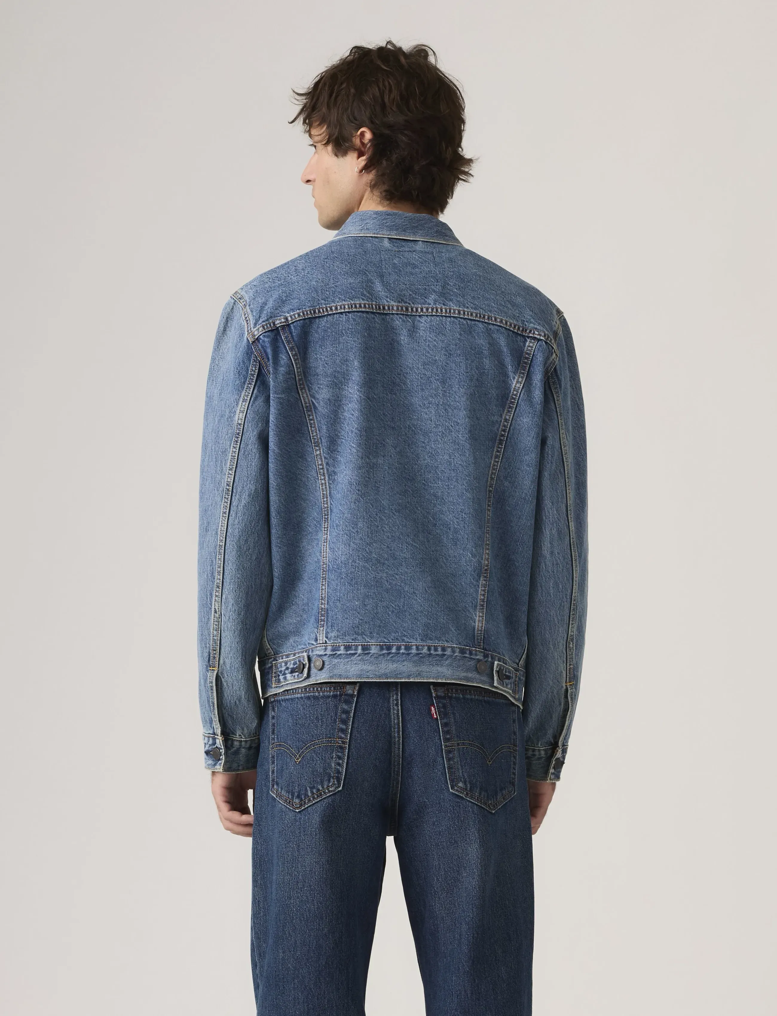 Levi's® - THE TRUCKER JACKET WASHED AWAY - vårjakker - med indigo - worn in - 4